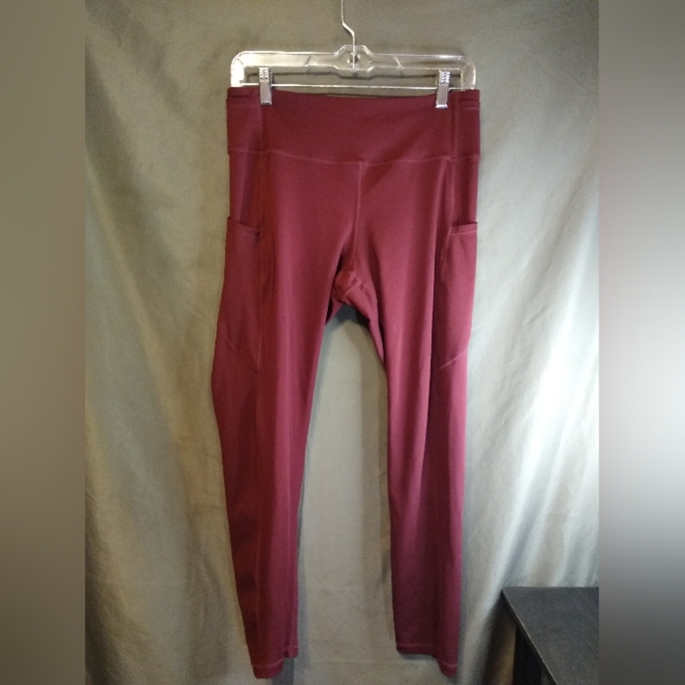 Yelete Active Burgundy High-Waisted 5 Pocket  Leggings